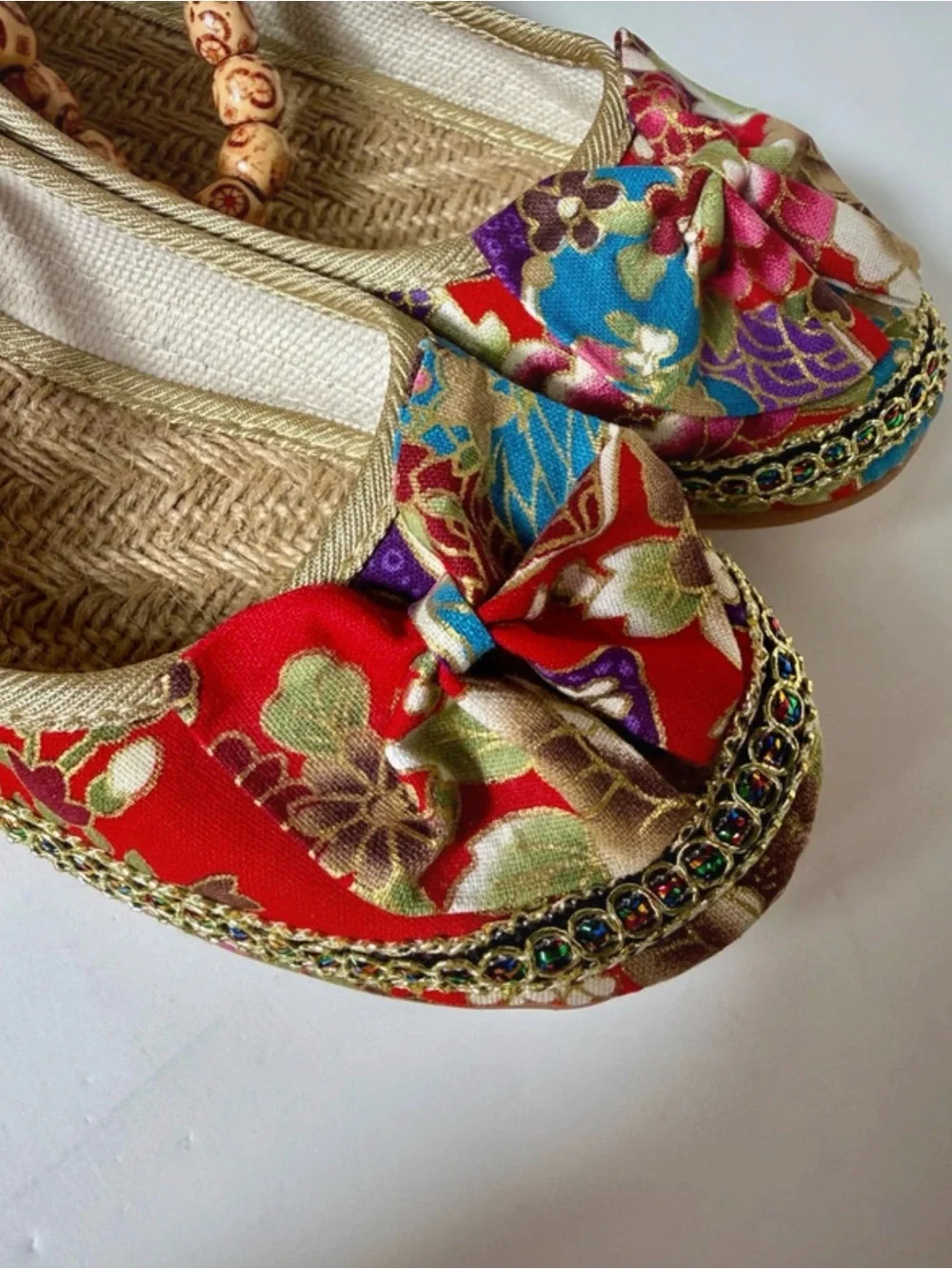 Source Unknown Red Multicolor Floral Bow Espadrille Flats with Beaded Ankle Ties